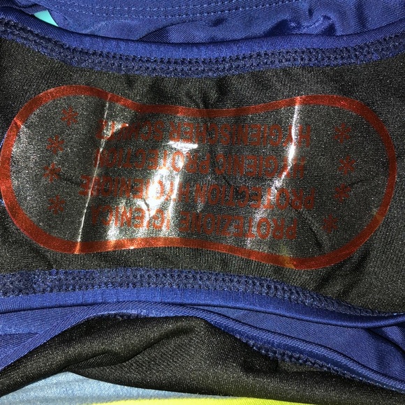 Swimsuit - Picture 5 of 6